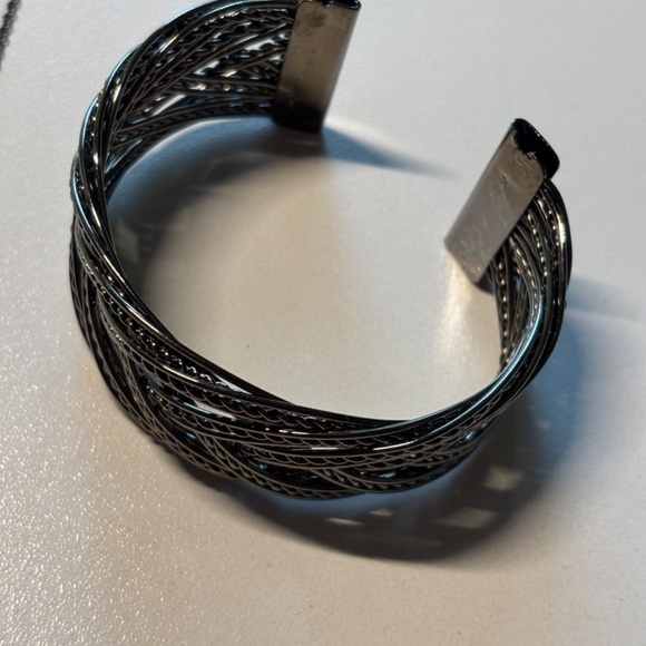 Set necklace, earrings and bracelets - Picture 9 of 10